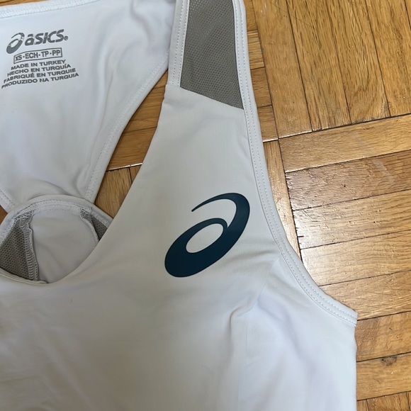 ASICS top, size XS - Picture 3 of 10